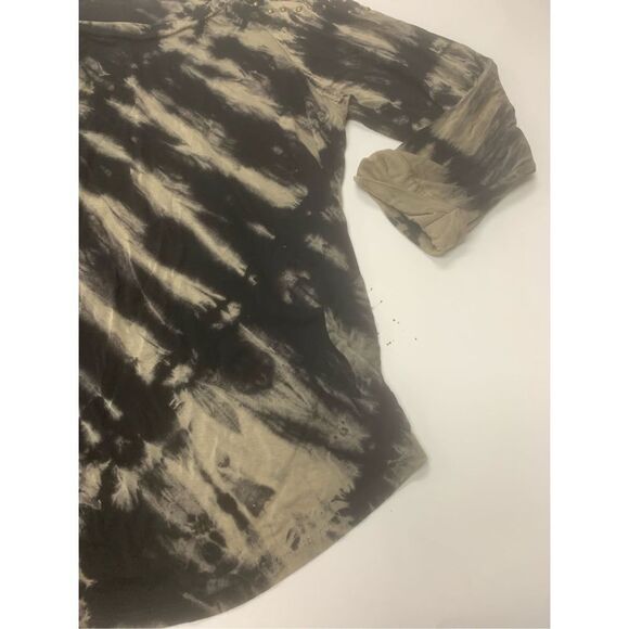 Tie Dye Studded T-shirt - Picture 2 of 9